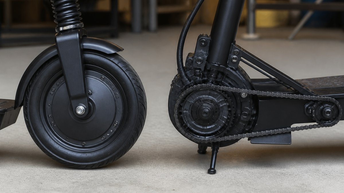 Hub Motor vs Mid Drive Scooters: Key Differences